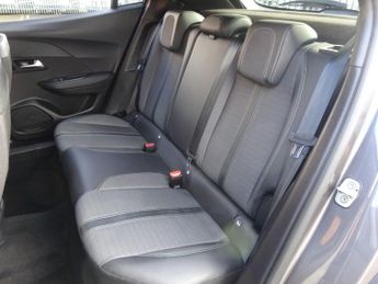 Peugeot 2008 1.2 PureTech Allure Premium + EAT Euro 6 (s/s) 5dr