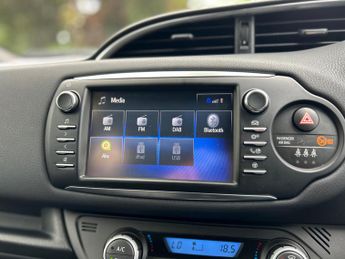 Toyota Yaris 1.5 VVT-h Excel E-CVT Euro 6 (s/s) 5dr