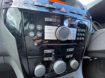 Vauxhall Zafira 1.6 16V Design Euro 5 5dr (SNav)