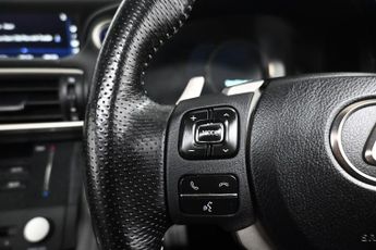 Lexus RC 2.5 300h F Sport E-CVT Euro 6 (s/s) 2dr