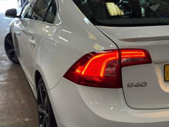 Volvo S60 2.0 D4 R-Design Lux Nav Auto Euro 6 (s/s) 4dr