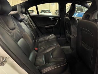 Volvo S60 2.0 D4 R-Design Lux Nav Auto Euro 6 (s/s) 4dr