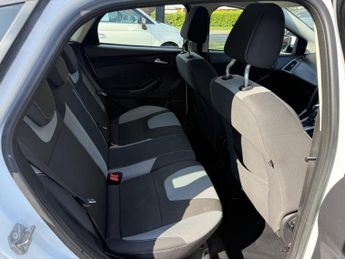 Ford Focus 1.6 Zetec Powershift Euro 5 5dr