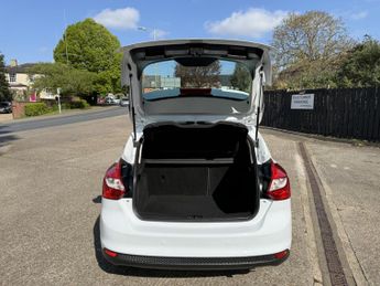 Ford Focus 1.6 Zetec Powershift Euro 5 5dr