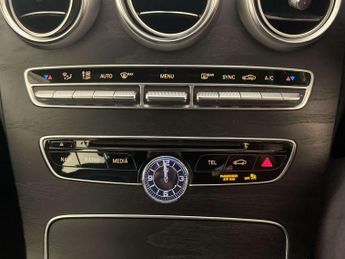 Mercedes-Benz C Class 2.1 C250d AMG Line Saloon 4dr Diesel G-Tronic+ Euro 6 (s/s) (204