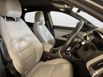 Jaguar E-PACE 2.0 D204 MHEV R-Dynamic Black SUV 5dr Diesel Auto AWD Euro 6 (s/