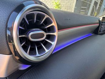 MERCEDES-BENZ A-CLASS 1.3 A200 AMG Line (Premium) Hatchback 5dr Petrol 7G-DCT Euro 6 (