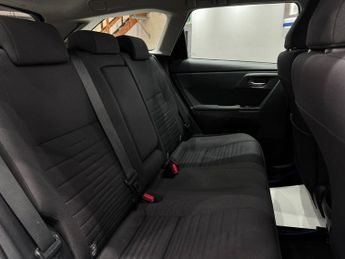 Toyota Auris 1.8 VVT-h Business Edition Touring Sports CVT Euro 6 (s/s) 5dr (