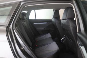 Skoda Enyaq iV 62kWh 60 Auto 5dr (DC120kW)