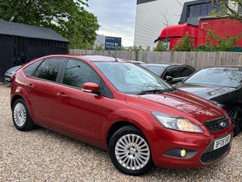 Ford Focus 1.8 Titanium 5dr