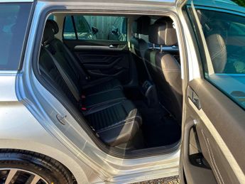 Volkswagen Passat 1.5 TSI EVO SEL DSG Euro 6 (s/s) 5dr