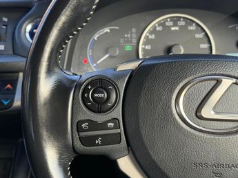 Lexus CT 1.8 200h Advance Hatchback 5dr Petrol Hybrid CVT Euro 6 (s/s) (1