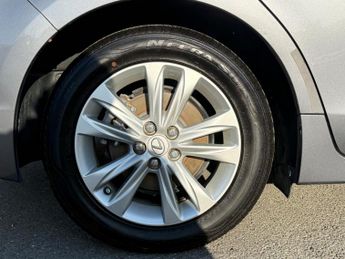Lexus CT 1.8 200h Advance Hatchback 5dr Petrol Hybrid CVT Euro 6 (s/s) (1