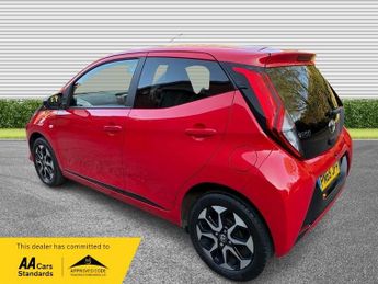 Toyota AYGO 1.0 VVT-i x-trend Funroof x-shift Euro 6 5dr