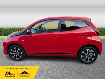 Toyota AYGO 1.0 VVT-i x-trend Funroof x-shift Euro 6 5dr