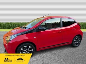 Toyota AYGO 1.0 VVT-i x-trend Funroof x-shift Euro 6 5dr