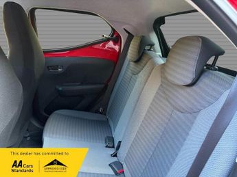 Toyota AYGO 1.0 VVT-i x-trend Funroof x-shift Euro 6 5dr