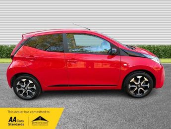 Toyota AYGO 1.0 VVT-i x-trend Funroof x-shift Euro 6 5dr