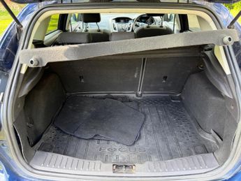 Ford Focus 1.6 Zetec Euro 5 5dr
