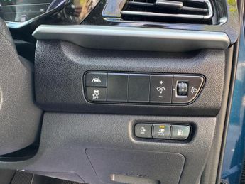 Kia Niro 1.6 GDi 8.9kWh 2 DCT Euro 6 (s/s) 5dr