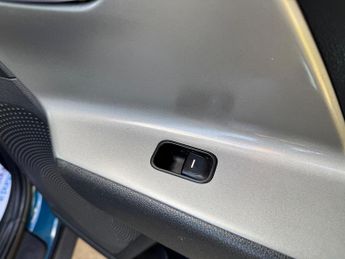 Kia Niro 1.6 GDi 8.9kWh 2 DCT Euro 6 (s/s) 5dr