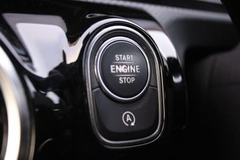 Mercedes-Benz A Class 1.5 A180d AMG Line 7G-DCT Euro 6 (s/s) 4dr