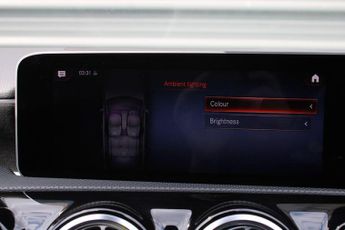 Mercedes-Benz A Class 1.5 A180d AMG Line (Premium) 7G-DCT Euro 6 (s/s) 5dr