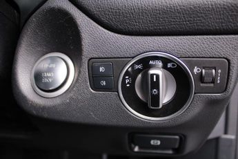 Mercedes-Benz GLA 1.6 GLA200 Sport (Executive) 7G-DCT Euro 6 (s/s) 5dr