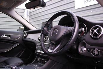 Mercedes-Benz GLA 1.6 GLA200 Sport (Executive) 7G-DCT Euro 6 (s/s) 5dr