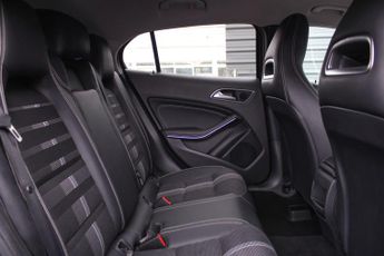 Mercedes-Benz GLA 1.6 GLA180 Urban Edition 7G-DCT Euro 6 (s/s) 5dr