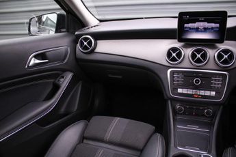 Mercedes-Benz GLA 1.6 GLA180 Urban Edition 7G-DCT Euro 6 (s/s) 5dr
