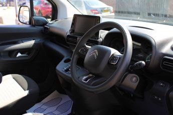 Citroen e-Berlingo 50kWh Feel XL Auto 5dr (7.4kW Charger)
