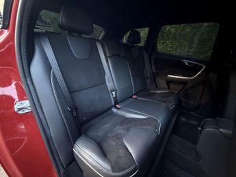 Volvo XC60 2.4 D4 R-Design Nav Auto AWD Euro 6 (s/s) 5dr