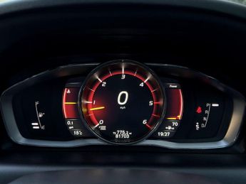 Volvo XC60 2.4 D4 R-Design Nav Auto AWD Euro 6 (s/s) 5dr