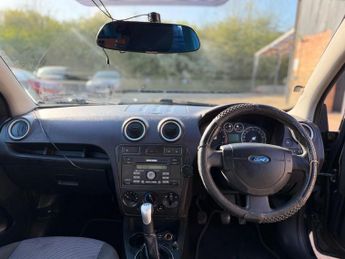 Ford Fusion 1.6 TDCi Zetec Climate 5dr