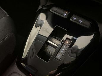 Vauxhall Corsa Electric 50kWh Elite Premium Hatchback 5dr Electric Auto (136 ps)