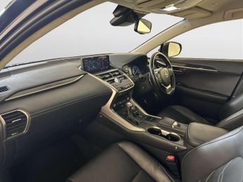 Lexus NX 2.5 300h Premier SUV 5dr Petrol Hybrid E-CVT 4WD Euro 6 (s/s) (1