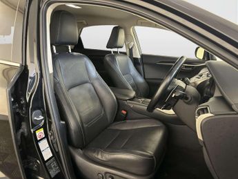 Lexus NX 2.5 300h Premier SUV 5dr Petrol Hybrid E-CVT 4WD Euro 6 (s/s) (1