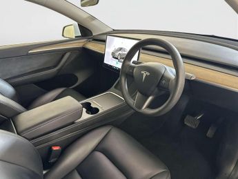Tesla Model Y (Dual Motor) Long Range SUV 5dr Electric Auto 4WDE (384 bhp)