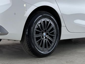 BMW 2 Series Active Tourer 1.5 220i MHT Luxury DCT Euro 6 (s/s) 5dr