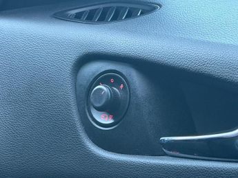 Vauxhall Zafira Tourer 2.0 CDTi SE Auto Euro 6 5dr