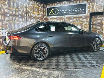 BMW i5 40 83.9kWh M Sport Pro Auto eDrive 4dr (11kW Charger)