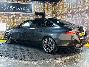 BMW i5 40 83.9kWh M Sport Pro Auto eDrive 4dr (11kW Charger)