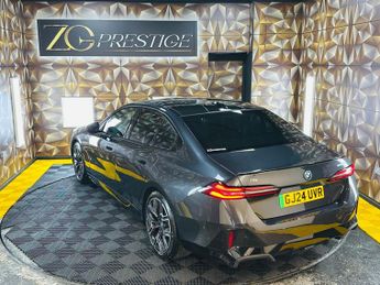 BMW i5 40 83.9kWh M Sport Pro Auto eDrive 4dr (11kW Charger)