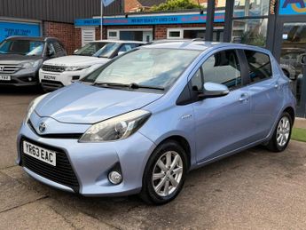 Toyota Yaris 1.5 VVT-h T4 Hatchback 5dr Petrol Hybrid CVT Euro 5 (101 ps)