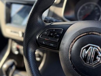 MG MG ZS 1.0 T-GDI Exclusive Auto Euro 6 5dr