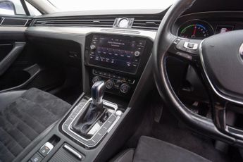 Volkswagen Passat 1.4 TSI GTE DSG Euro 6 (s/s) 5dr