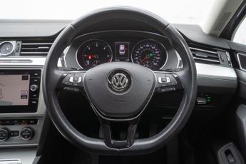 Volkswagen Passat 2.0 TDI SE Business DSG Euro 6 (s/s) 4dr