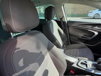 Vauxhall Insignia 1.8 16V SRi Euro 5 5dr