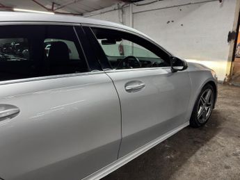 Mercedes-Benz A Class 1.5 A180d AMG Line (Executive) 7G-DCT Euro 6 (s/s) 5dr